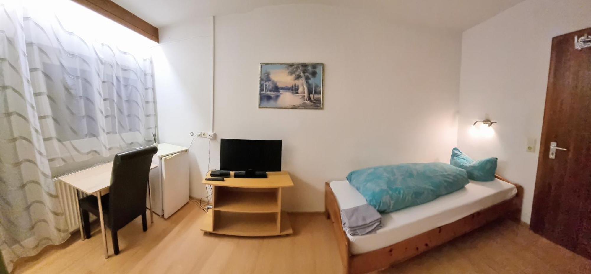 Monteurzimmer - Karlsbad Dış mekan fotoğraf
