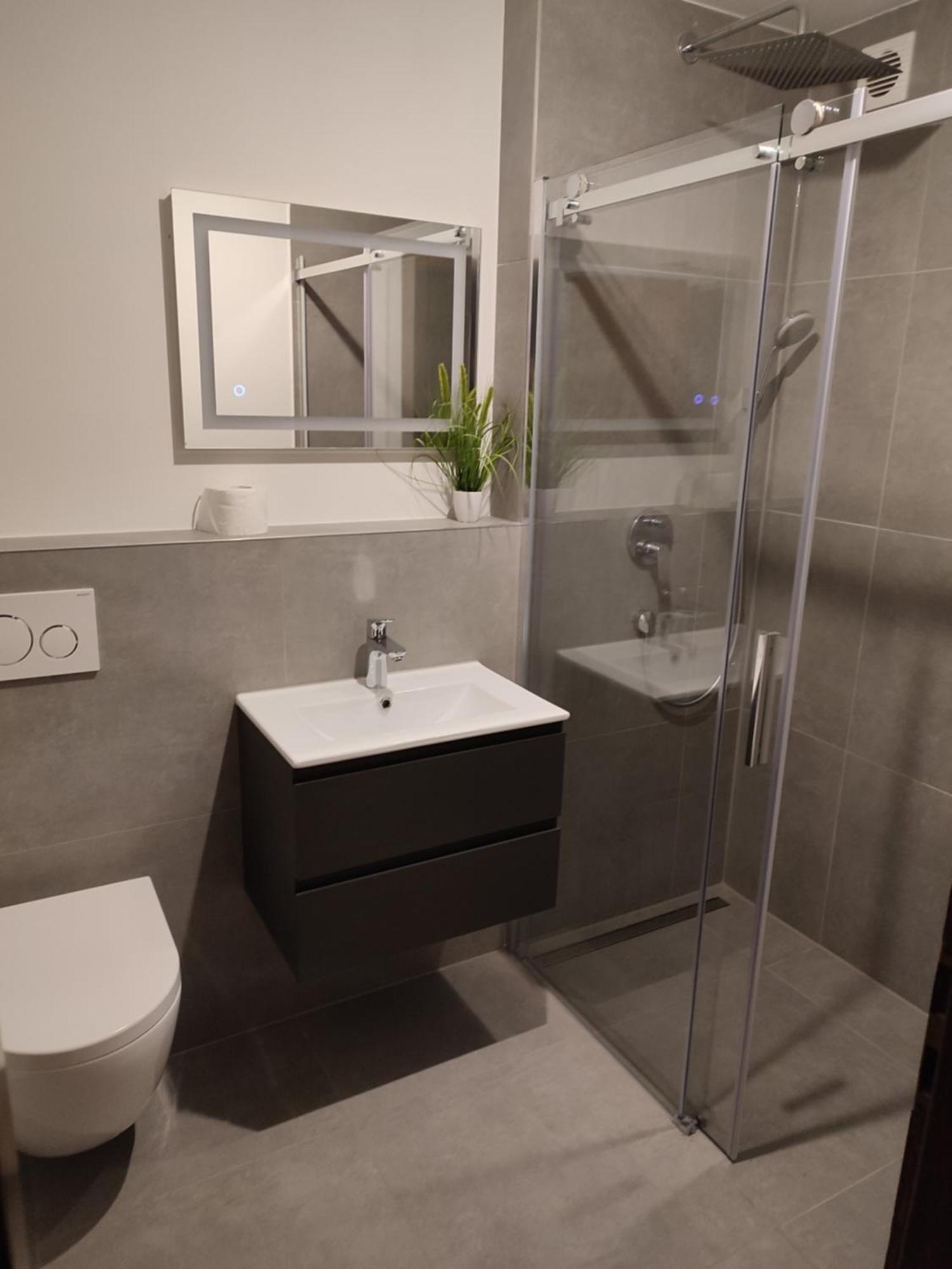 Monteurzimmer - Karlsbad Dış mekan fotoğraf