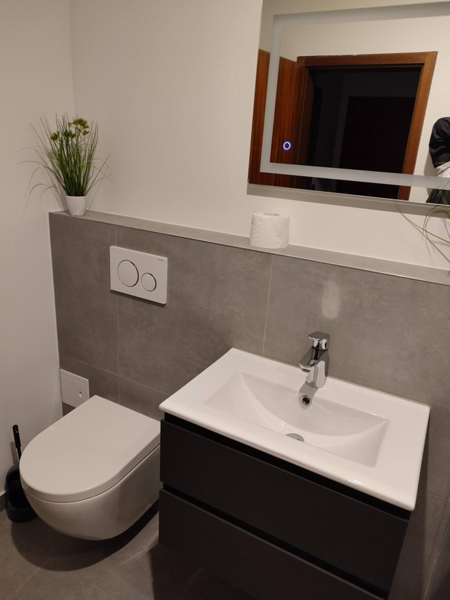 Monteurzimmer - Karlsbad Dış mekan fotoğraf