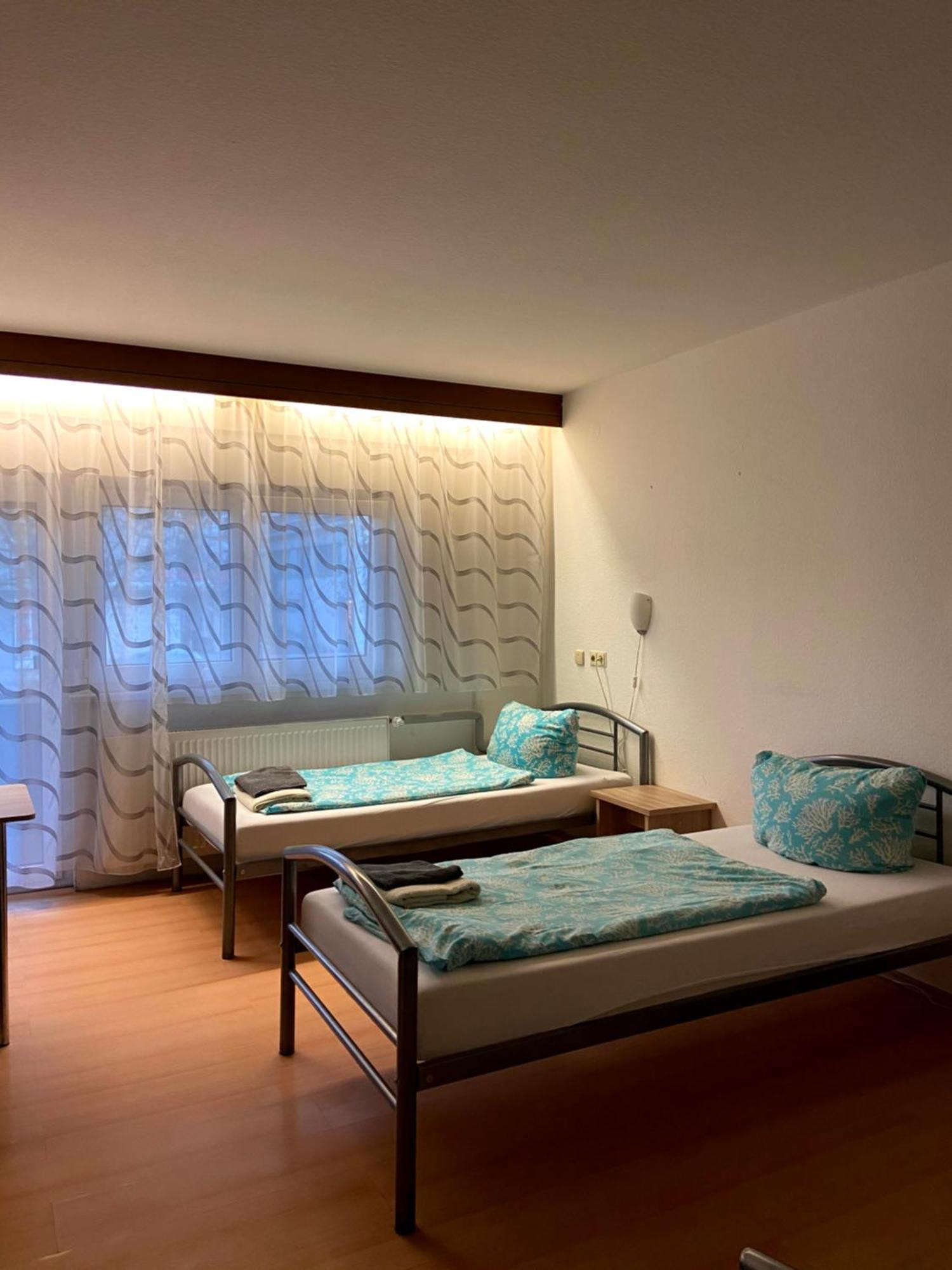 Monteurzimmer - Karlsbad Dış mekan fotoğraf