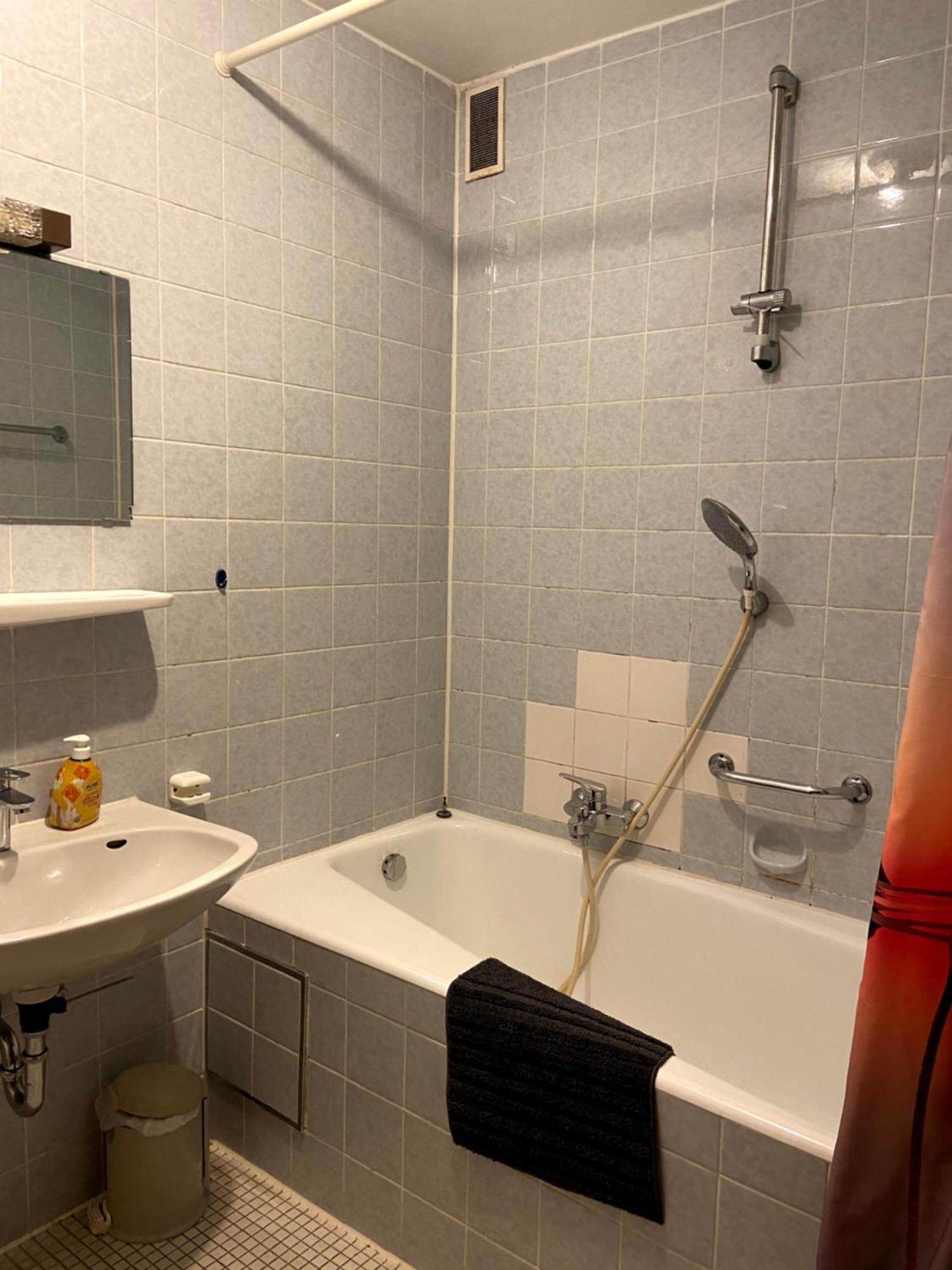 Monteurzimmer - Karlsbad Dış mekan fotoğraf